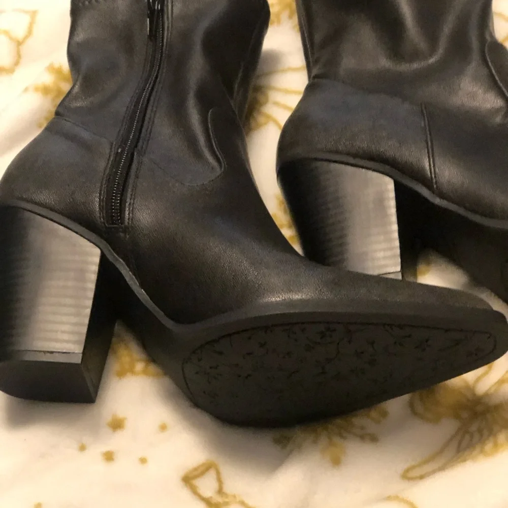 Elegant Black Women's Boots Sincerely Jules NWOT - Picture 2 of 8